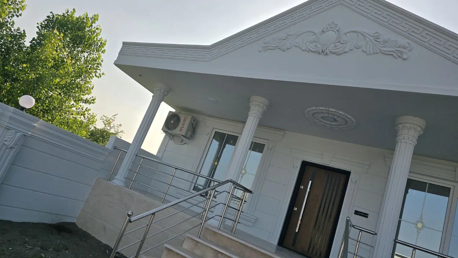 ویلای شیک ومدرن