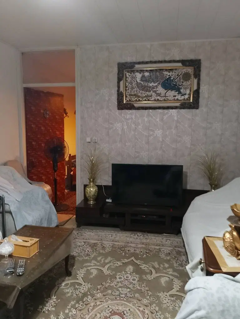 اجاره خانه با موقعیت عالی و ۳۰متر حیاط دربست