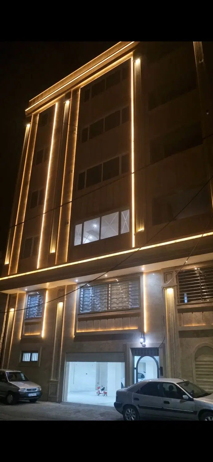 ۲۰۰ متری لوکس سعدی وسط