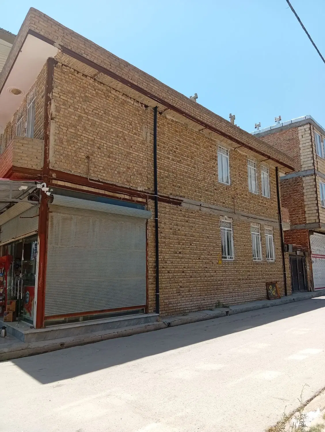 تجاری مسکونی