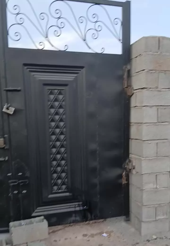 زمین فروشی