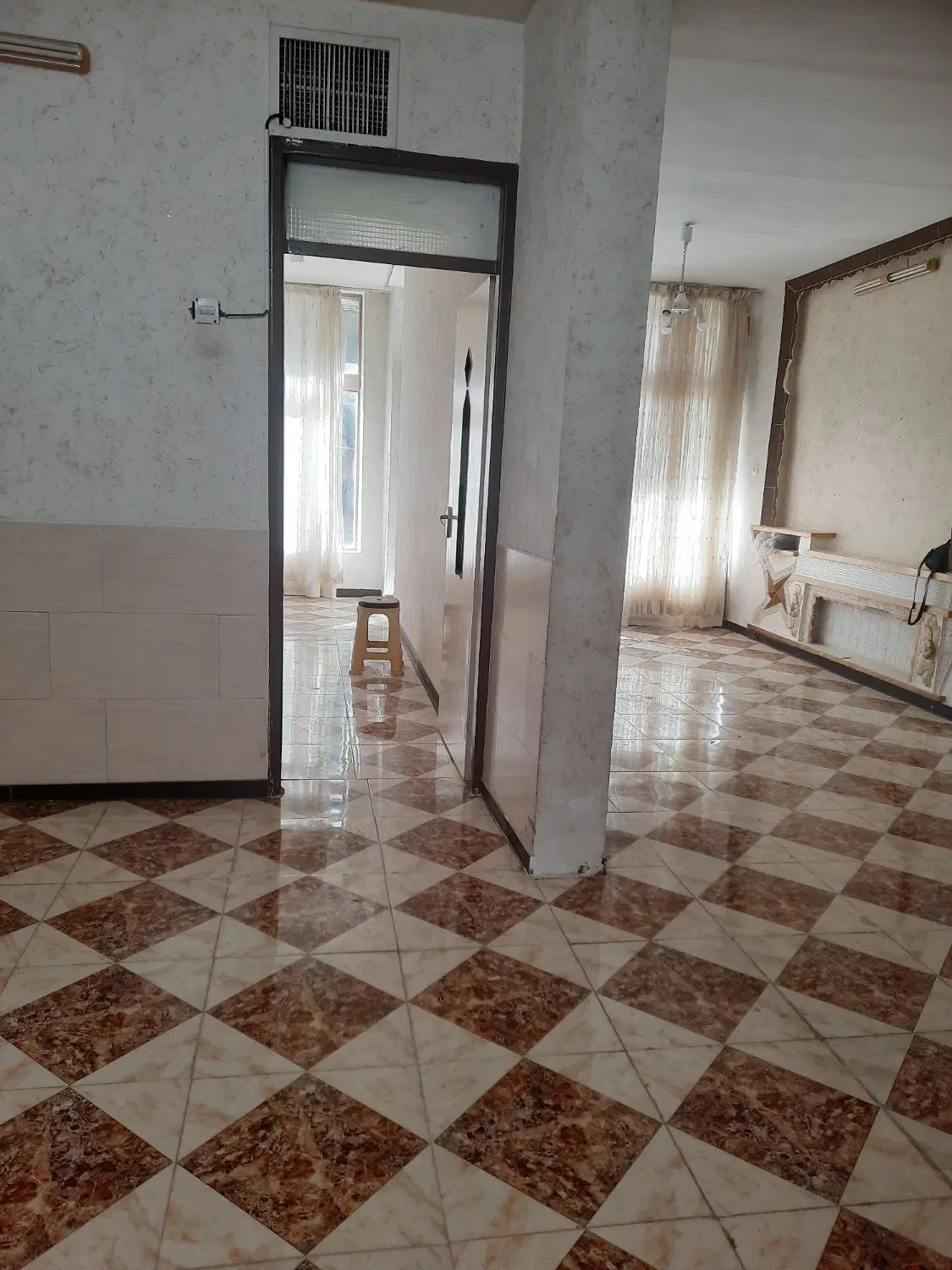 منزل مسکونی اجاره داده میشود