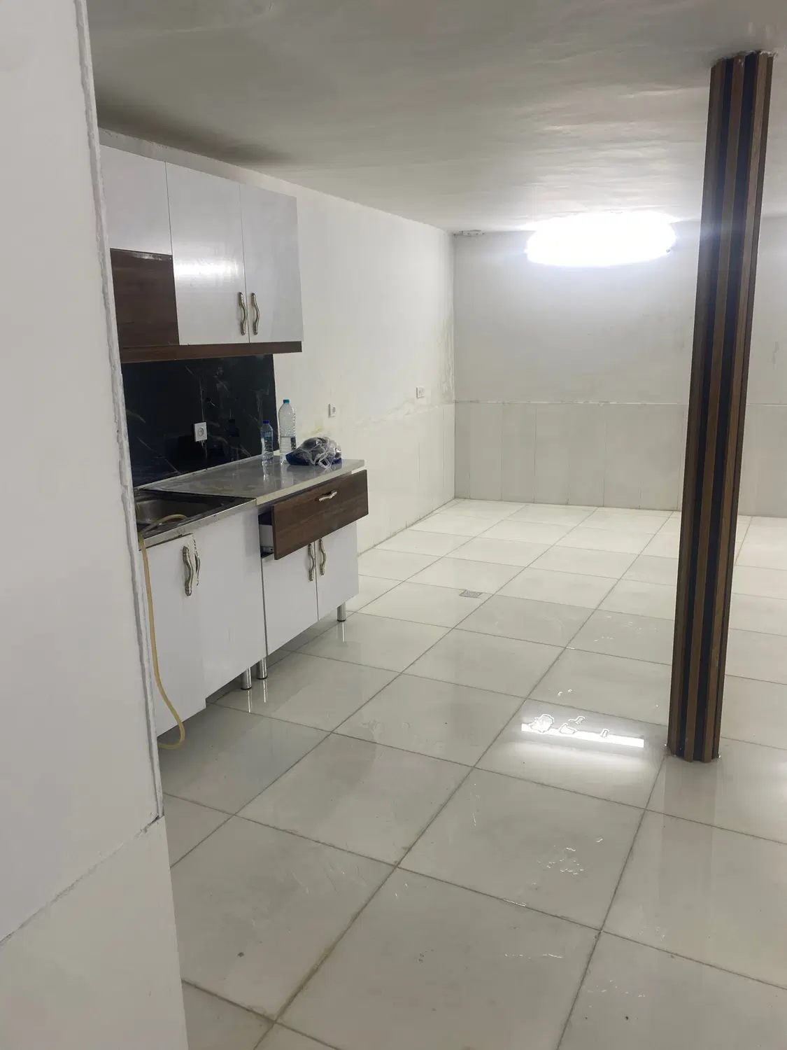 خانه همکف حیاط دار ۸۰ متری توس ۸۱ قیمت مناسب