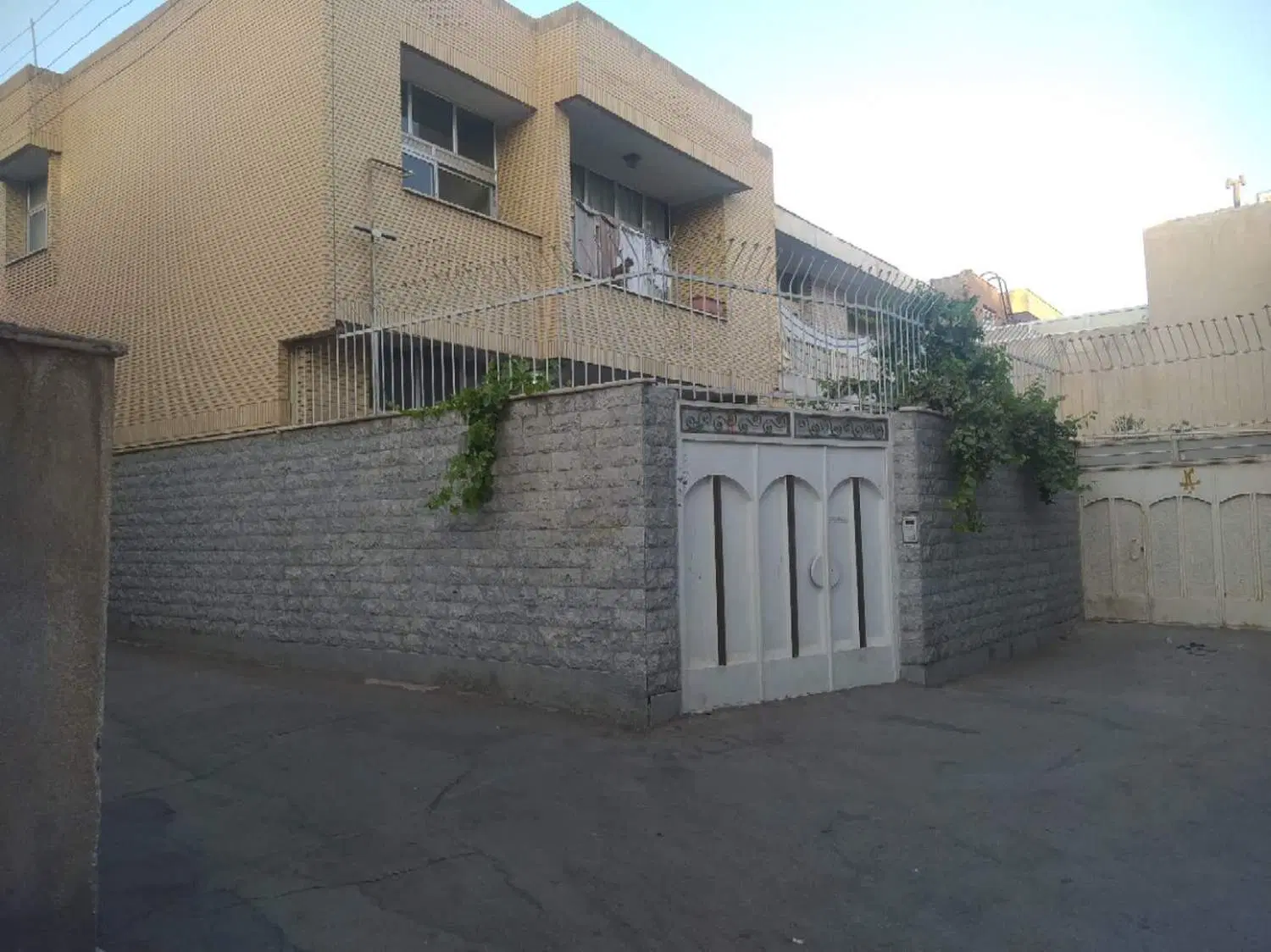 ویلایی ۱۴۸ متر دو طبقه