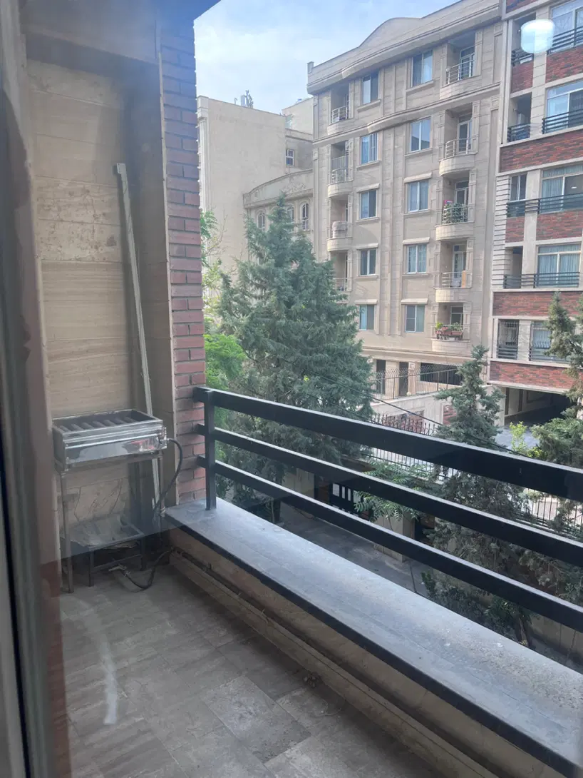 باکس پونک ۱۱۰ متر ۲ خواب سالن پرده خور