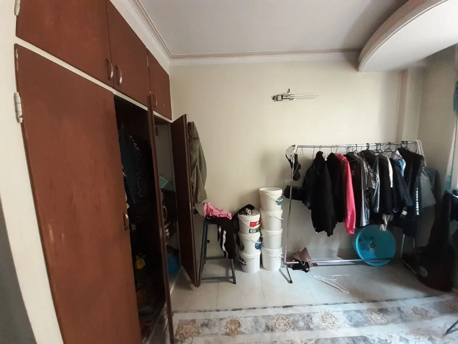 یک واحد ۷۲ متری ۲ خواب فول