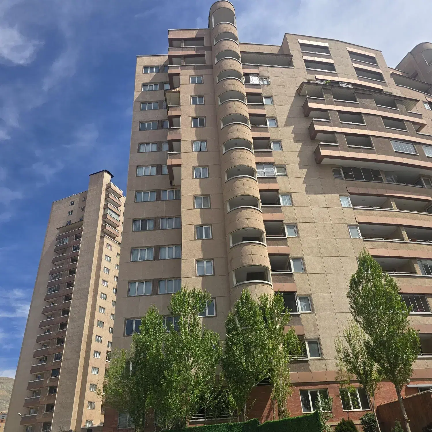 واحد ۱۲۴متری اردستانی،آتی شهر