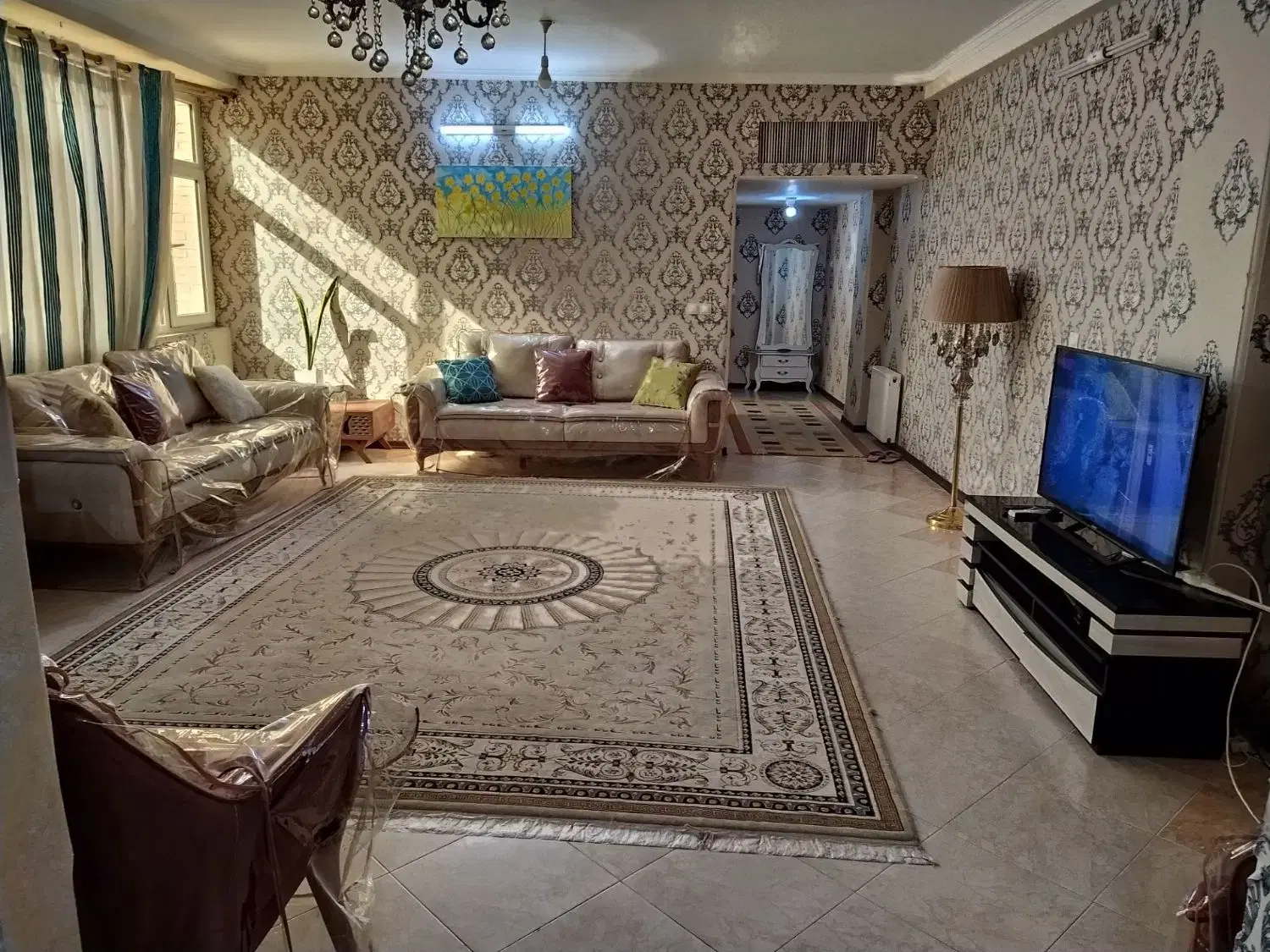 فروش واحد۱۱۵متر مجتمع سیمان مهرشهر۲خواب