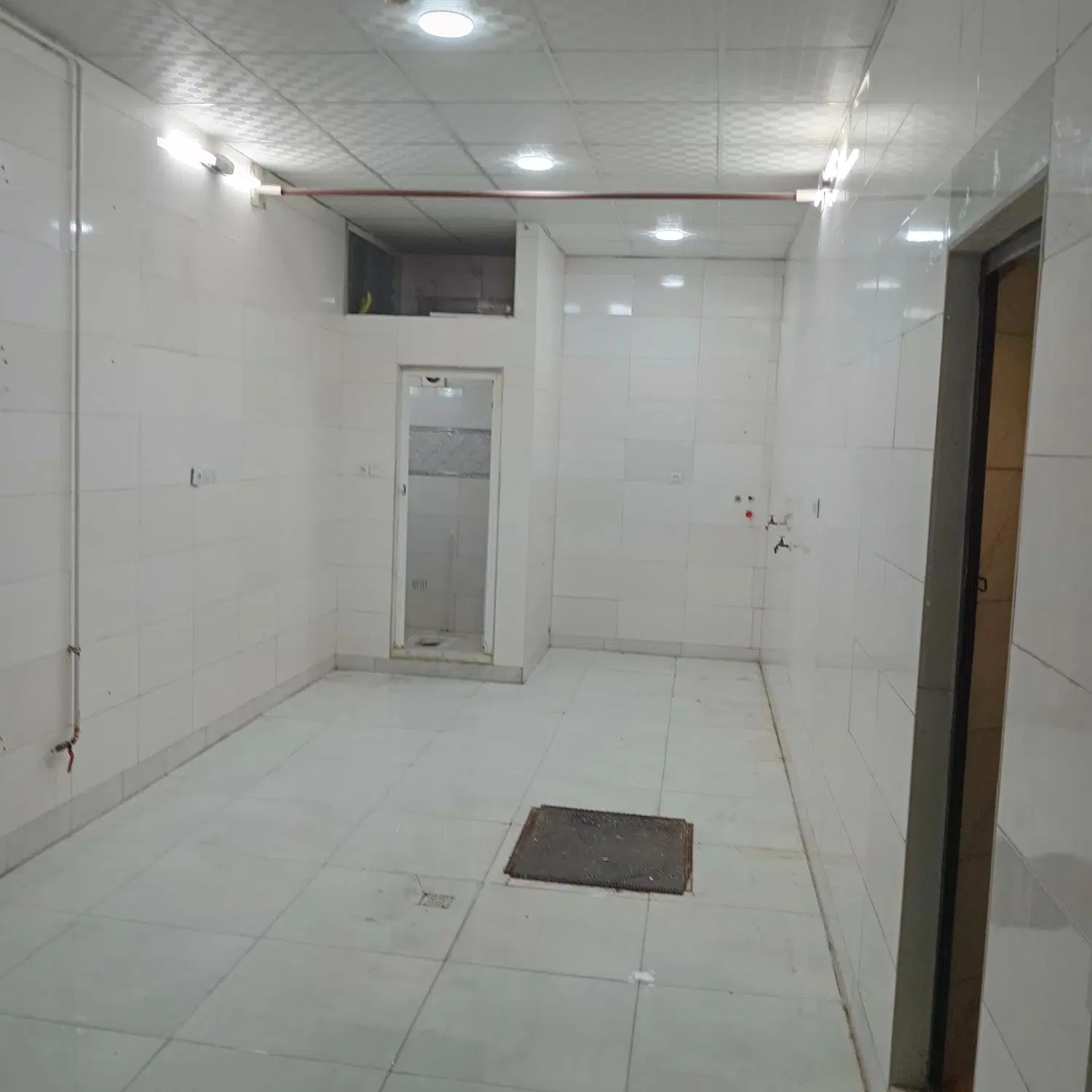یه باب مغازه کامل