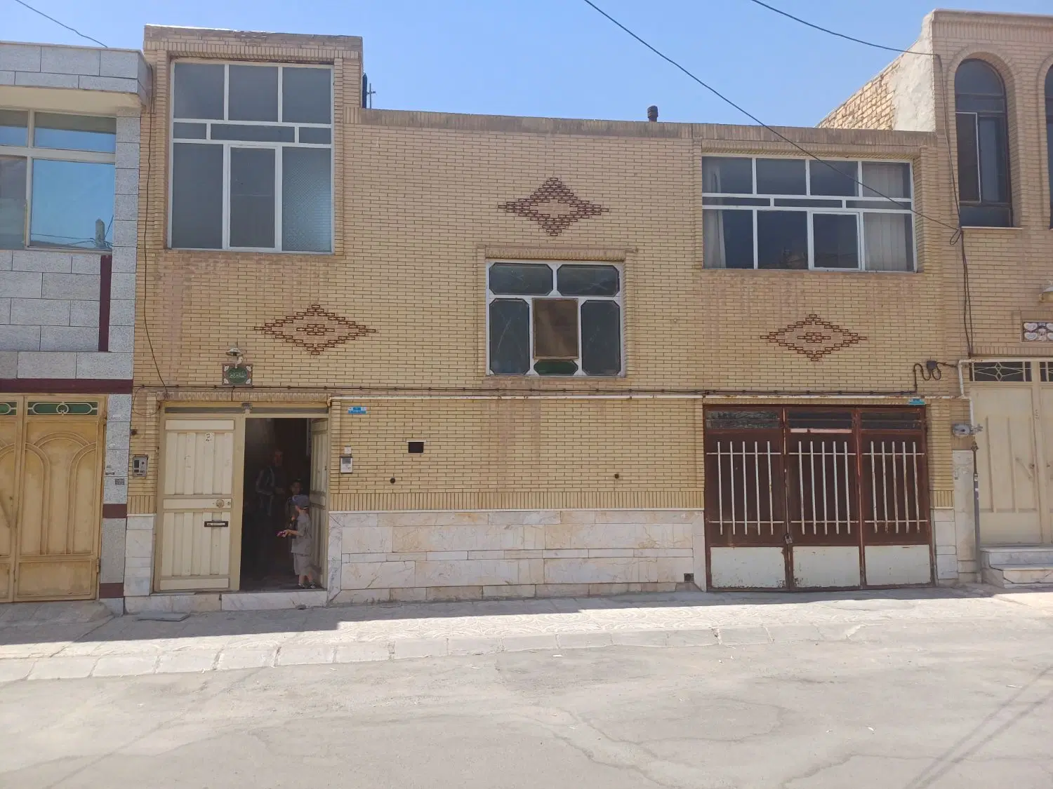منزل مسکونی آزادگان