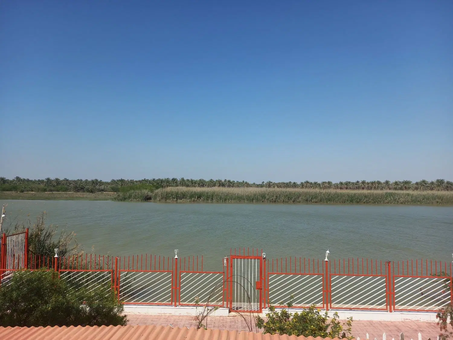 زمین جزیره مینو ورودی شهر ویو آب دسترسی آسان