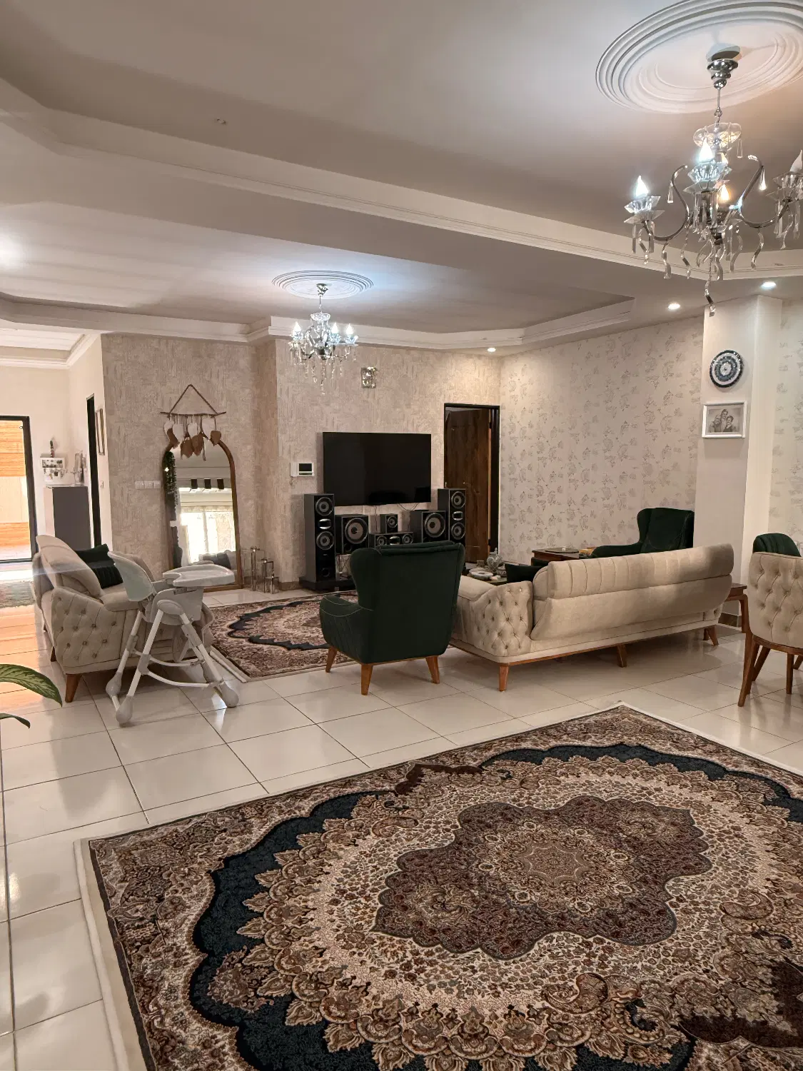 آپارتمان ۱۳۰متری