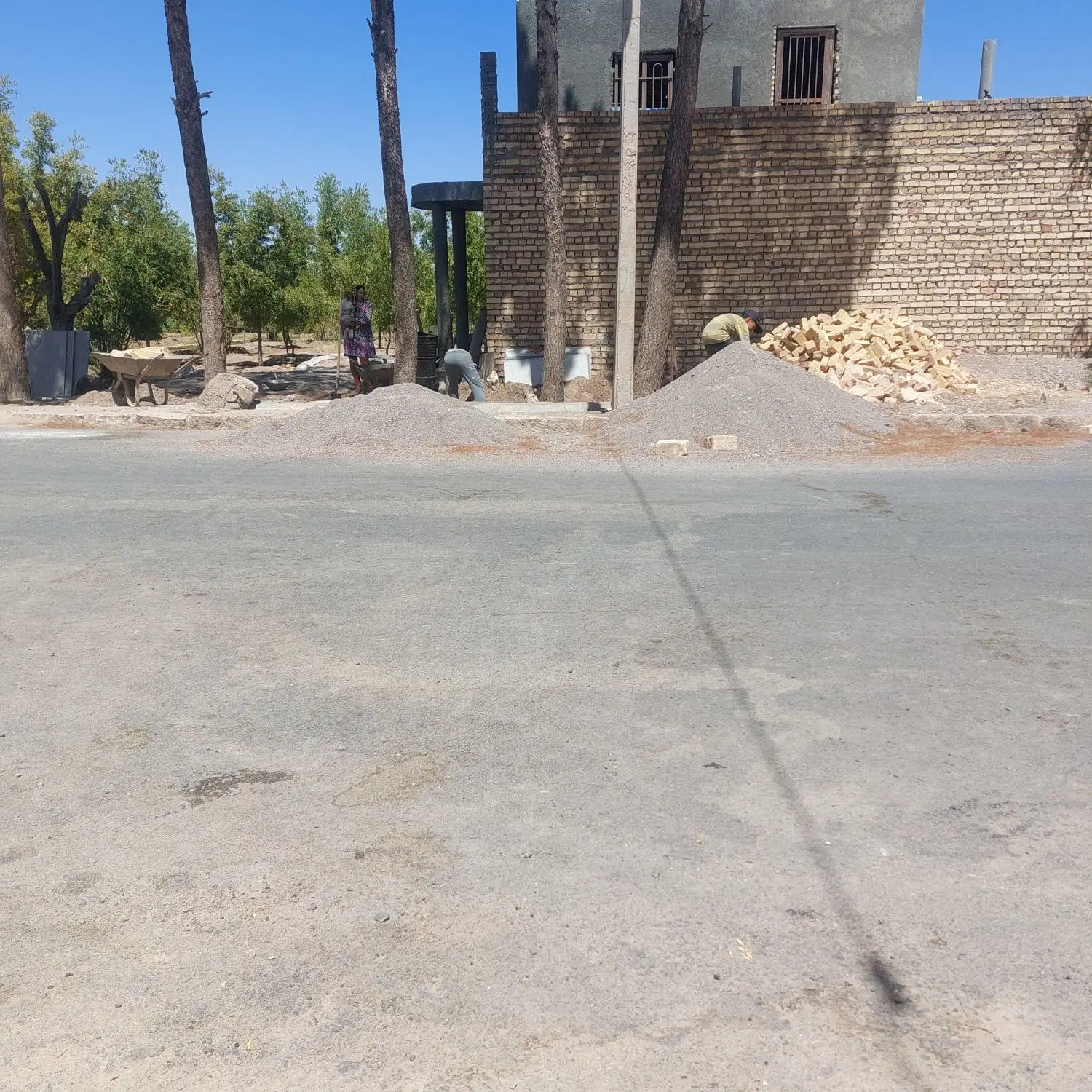منزل سفت کاری شده حاجی اباد