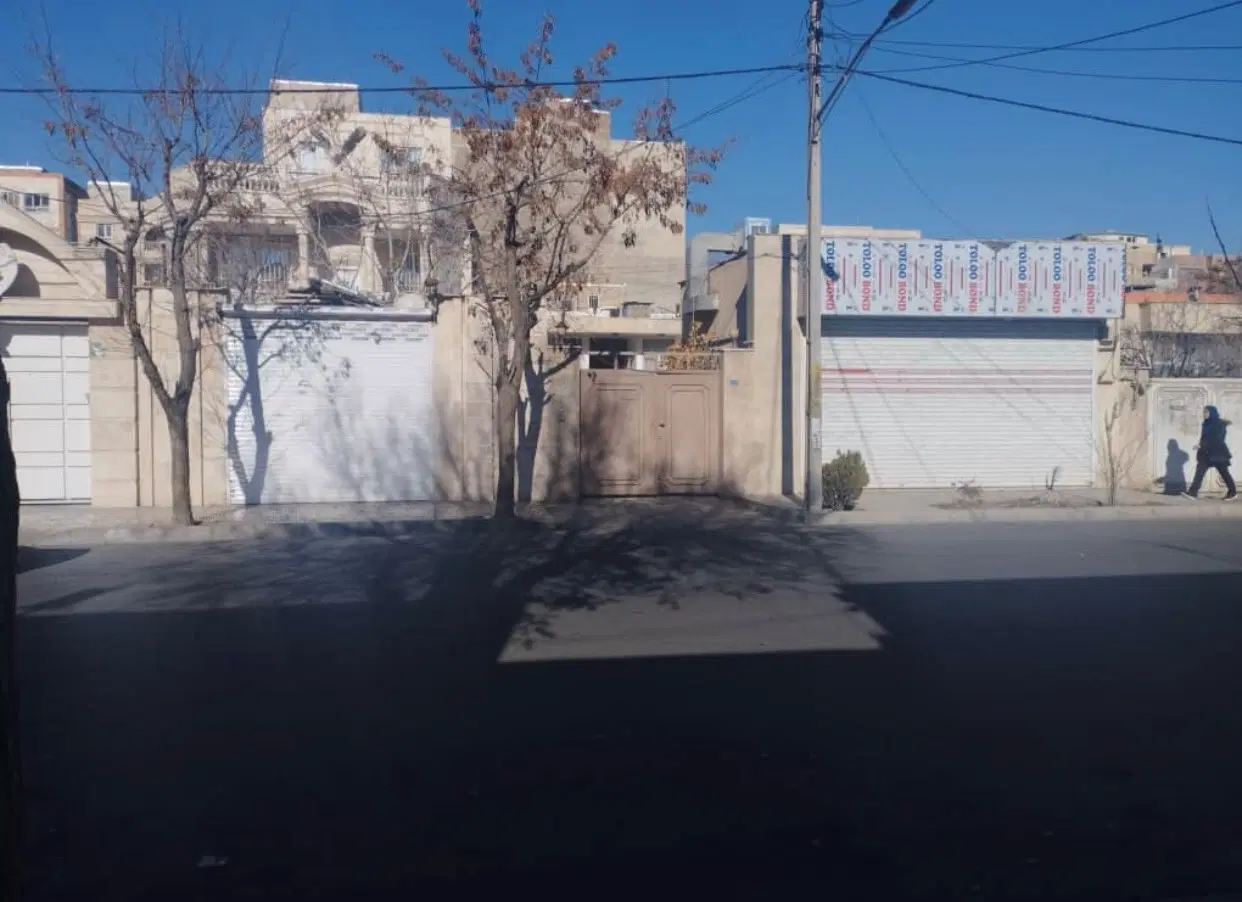 ۳۲۵متر_ویلایی تهاتر _ قابل سکونت سه راه حافظیه