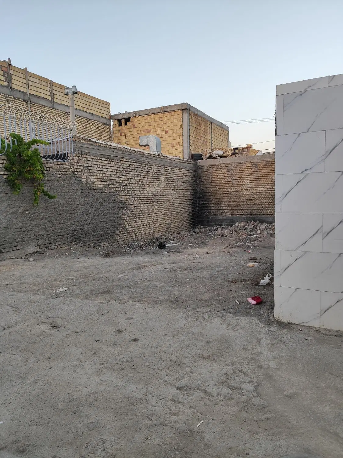 زمین بی بی مریم