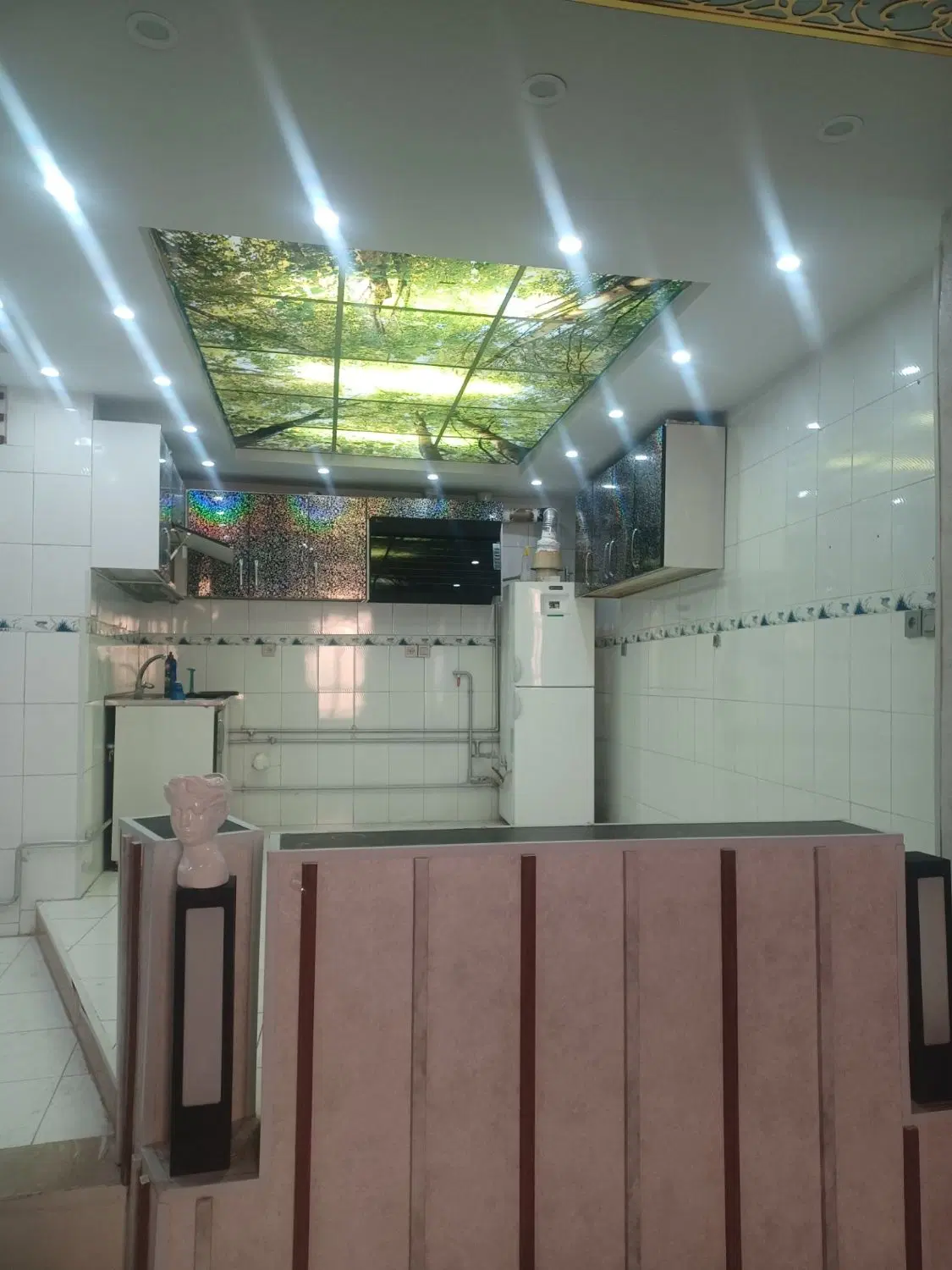 خانه تجاری سه طبقه