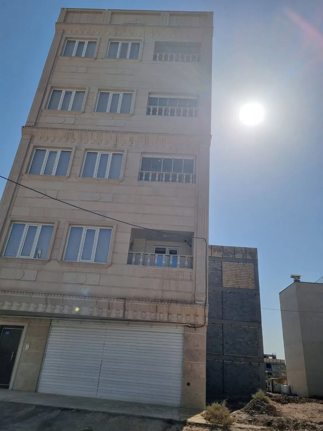زمین ۲۵۲متر جنوبی با ۴طبقه پروانه