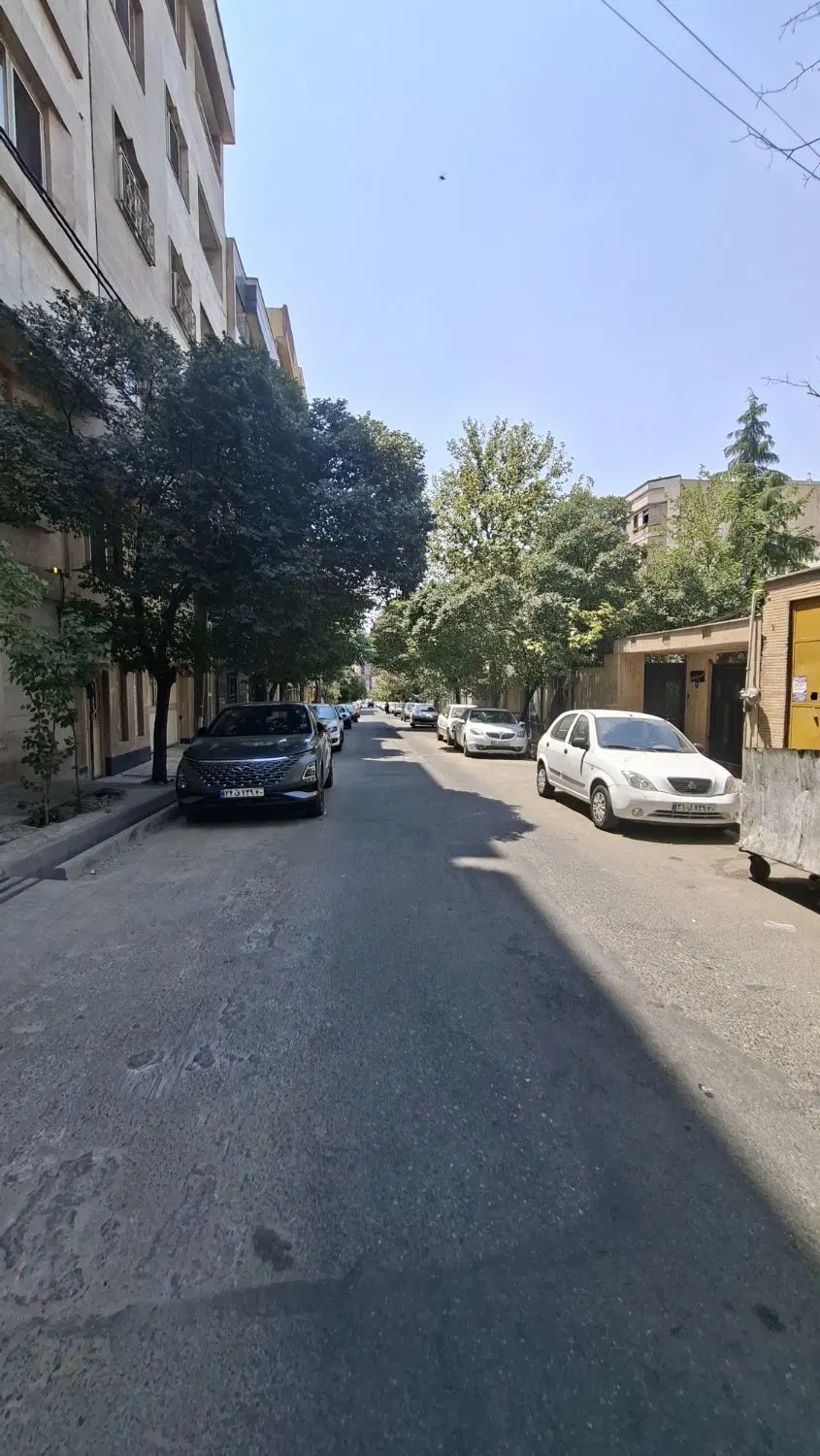 ۶۶ متر تهرانپارس غربی خ۱۶۲ غربی ۲خواب