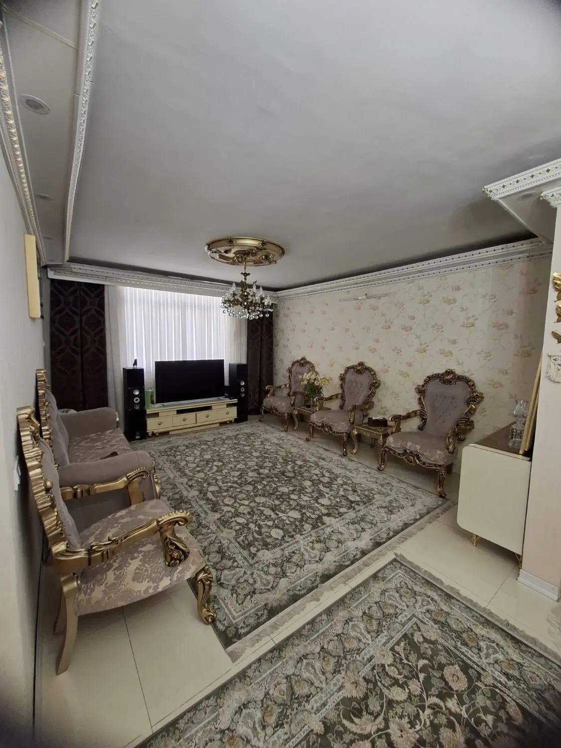 آپارتمان ۸۲ متری