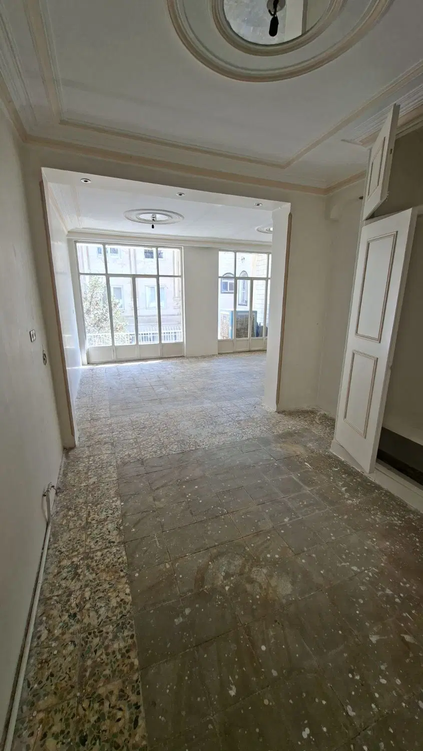 رهن و اجاره مستغلات_ دربستی_حیاط‌دار_تاپ لوکیشن