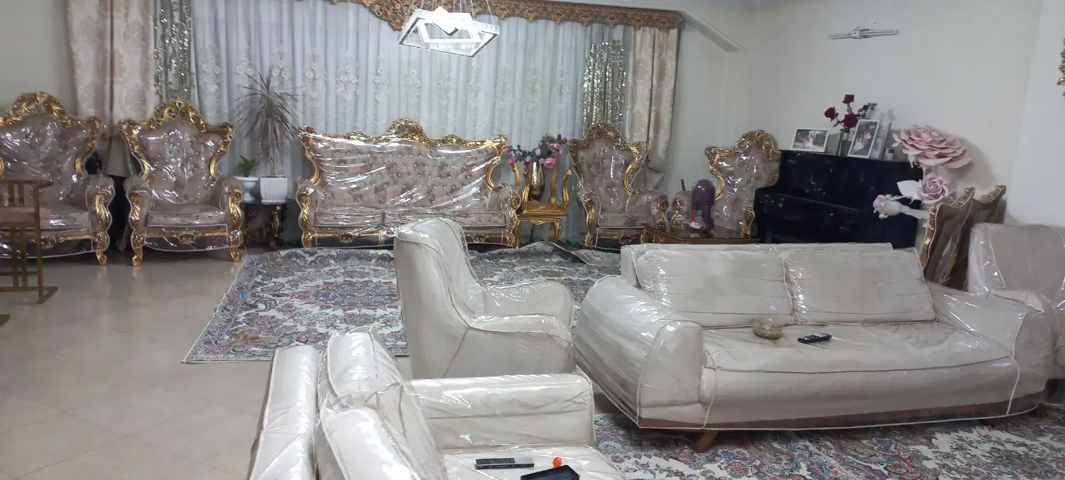 آپارتمان ۱۱۰ متری . خوش نقشه . شخصی ساز