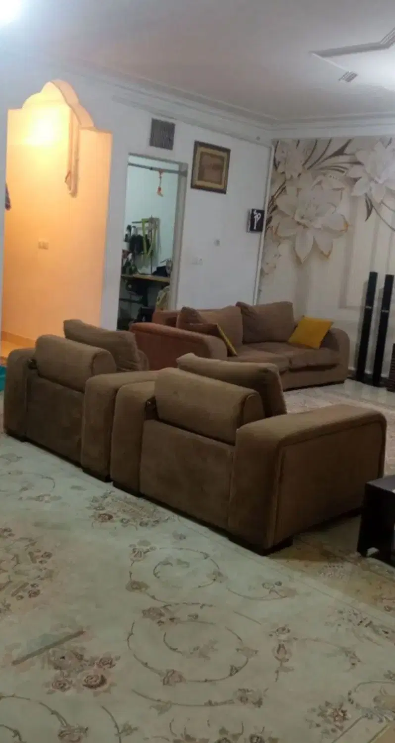 همخانه خانم