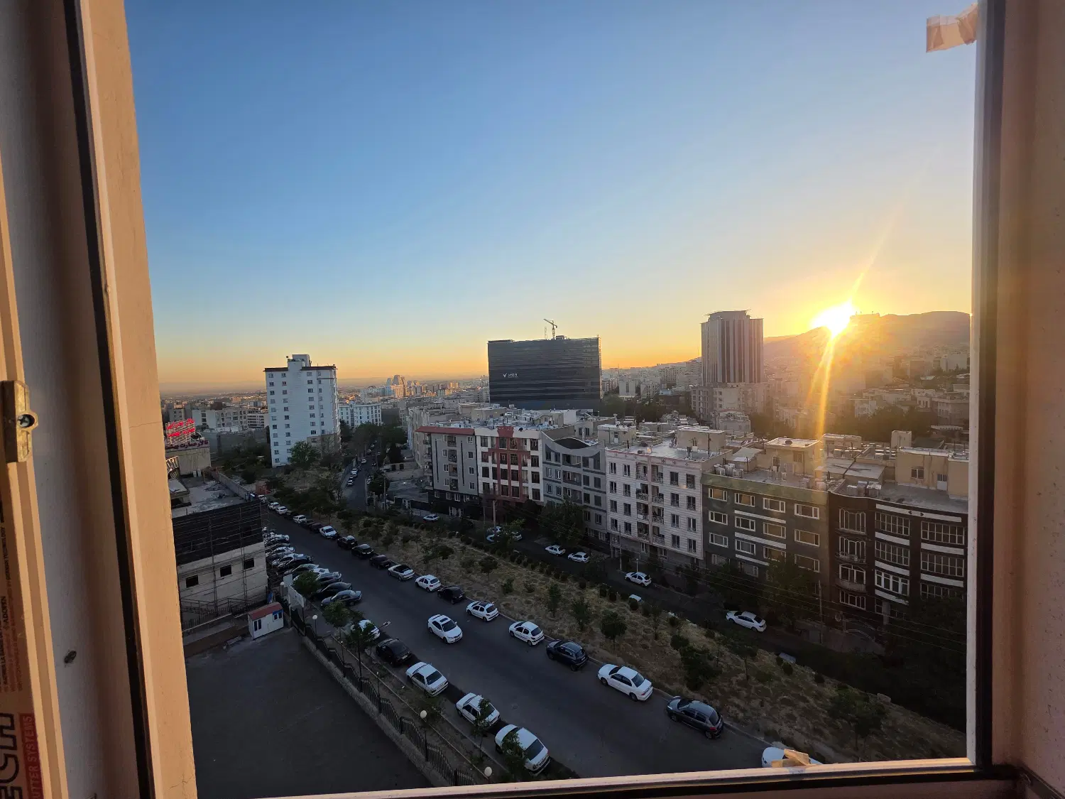 ۱۰۸متری_ برج مدرن رویال هما_حاجی قربانی