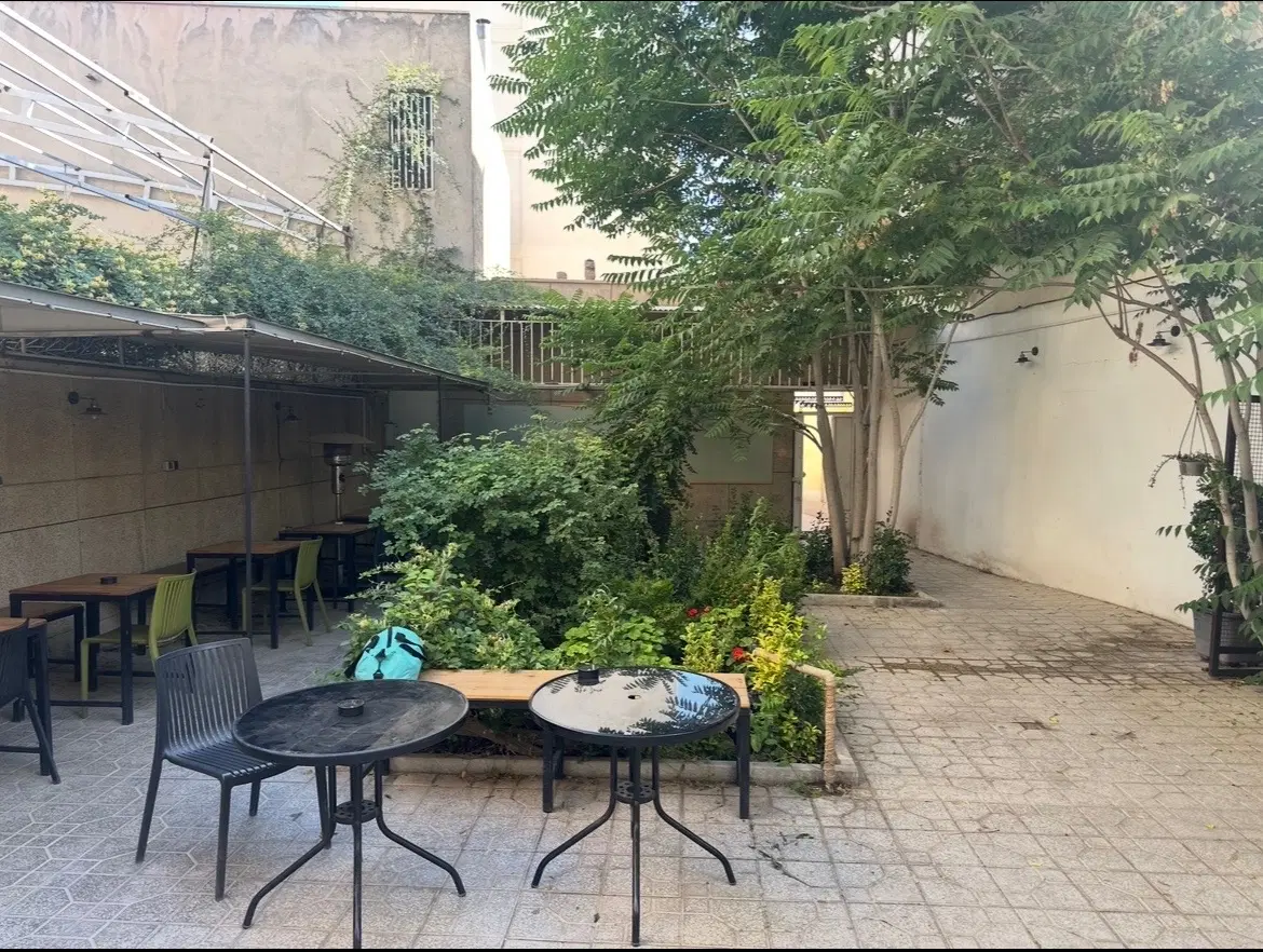 اجاره چند فضا در یک مجموعه فرهنگی هنری