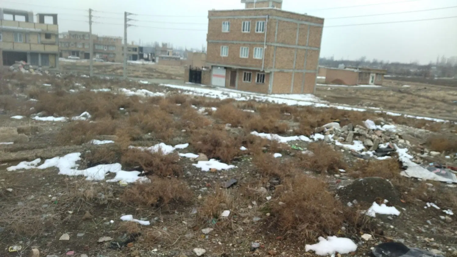 زمین ۲۰۰ متری در نوشین شهر