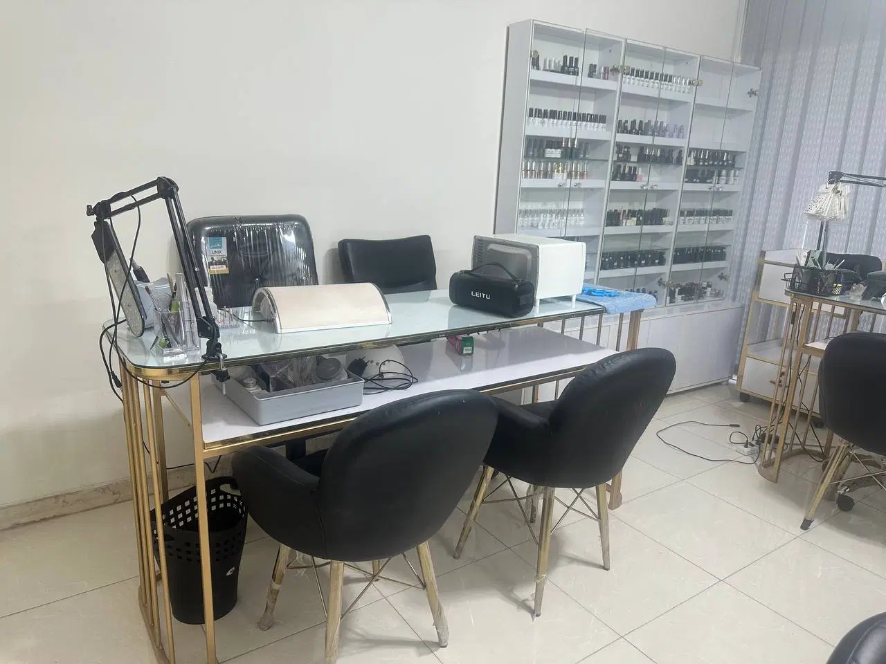 اجاره میز ناخن