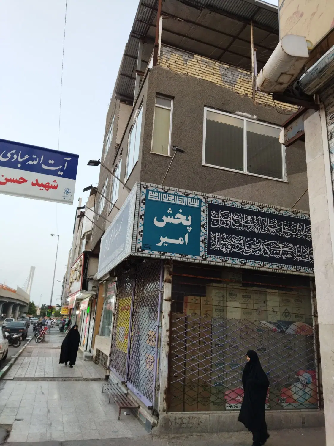 75متر بنا .طبقه اول