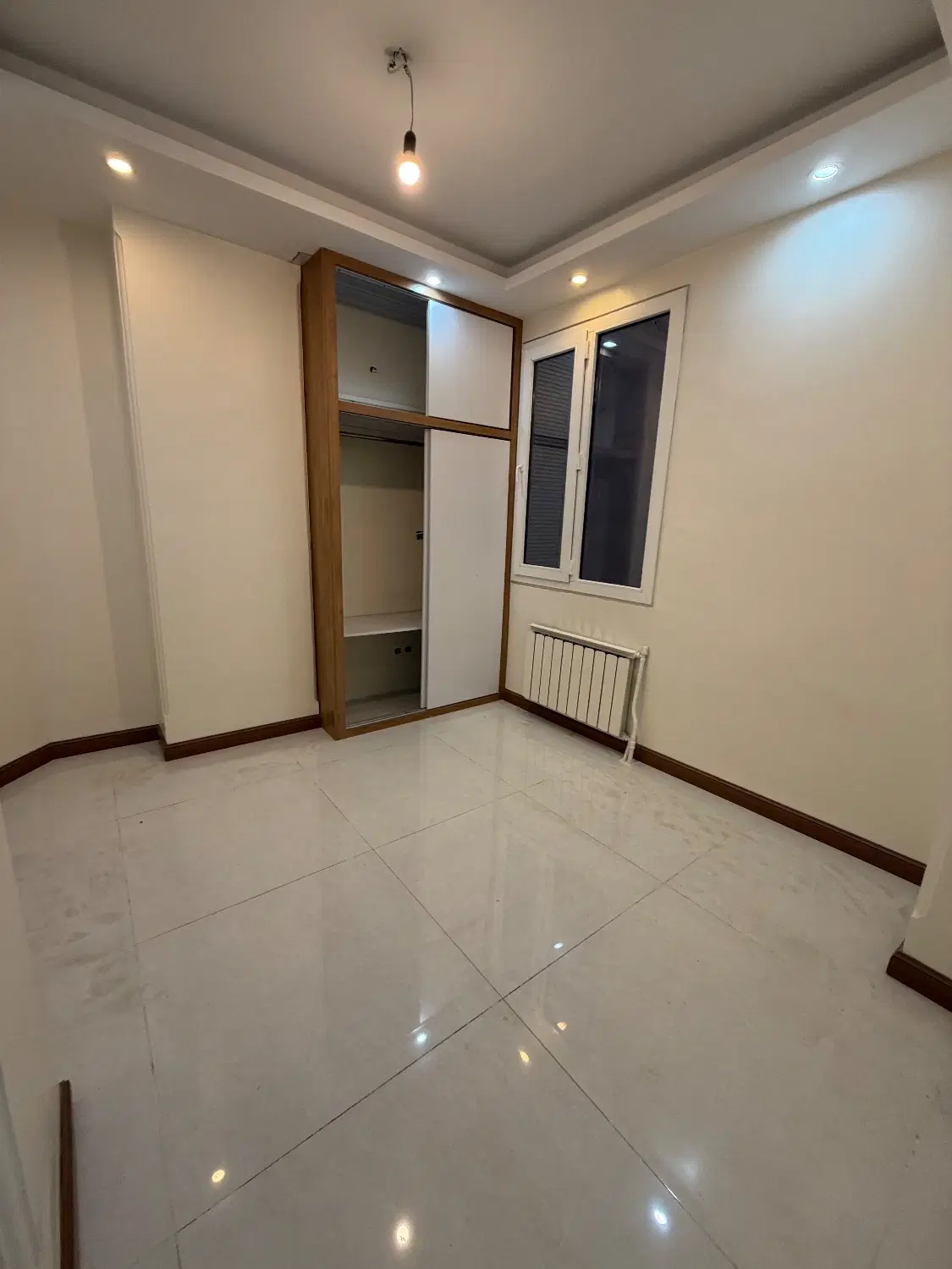 50 متر _ فول امکانات _ باکس پونک