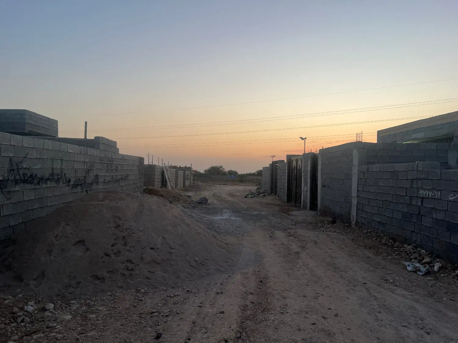 زمین بالای خیابان سلامت جنب شهرک متولی