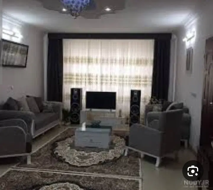 ویلایی ۲طبقه و یک زیر زمین