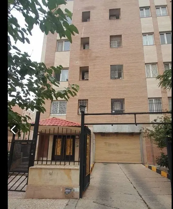 آپارتمان_دوخوابه_پارکینگ‌وانباری زیر قیمت