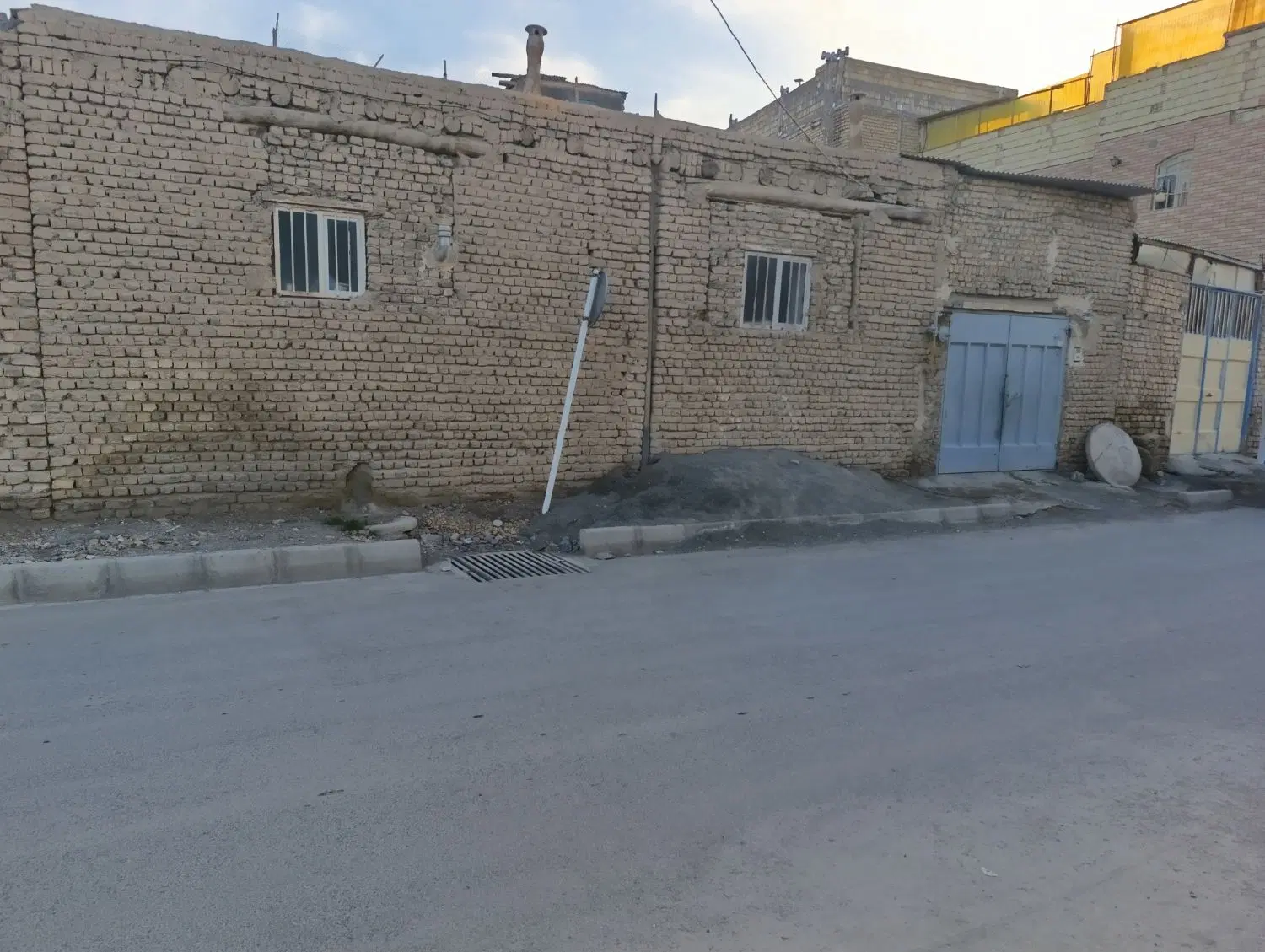 خانه حیاط دار ویلایی