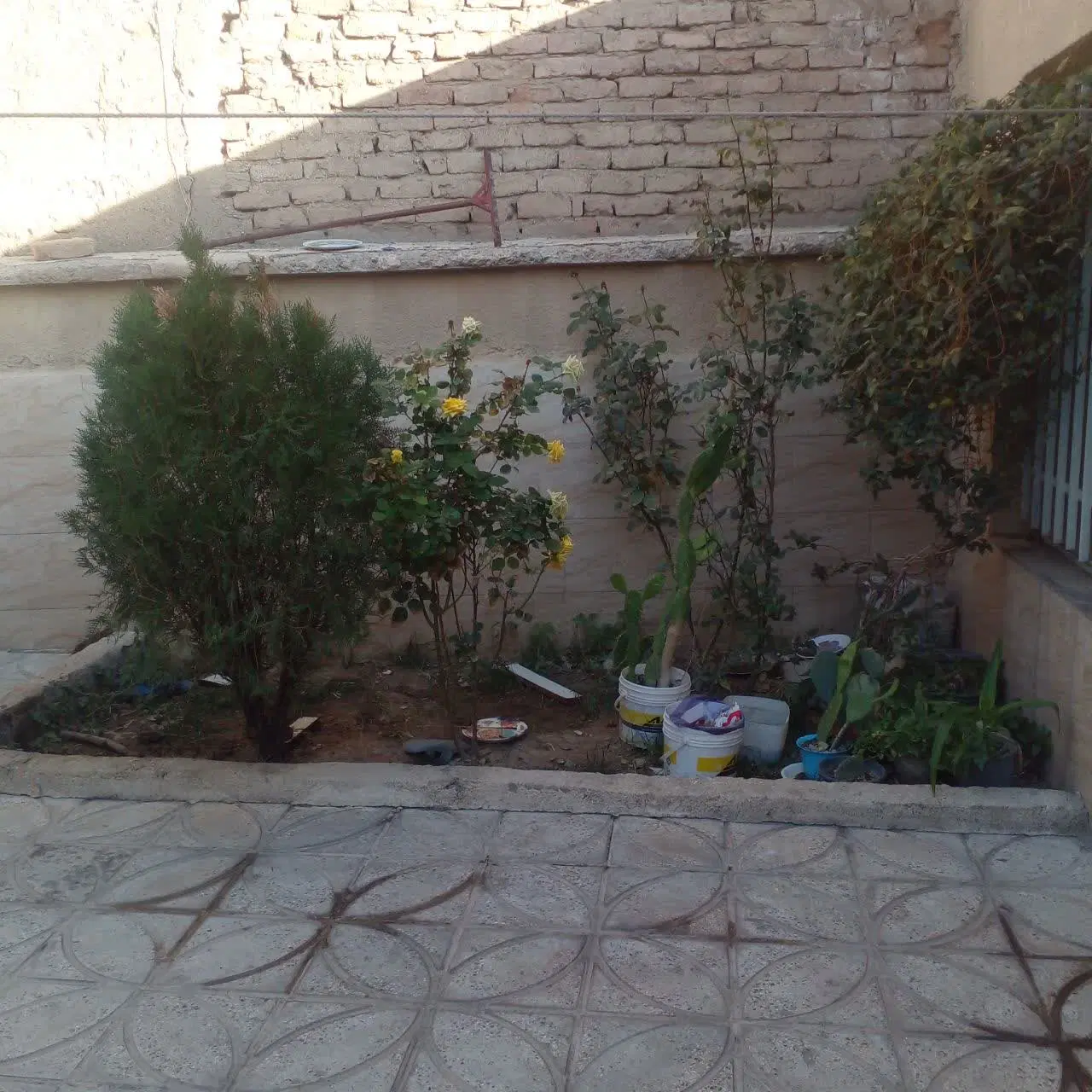 منزل ویلایی قدیمی ساخت