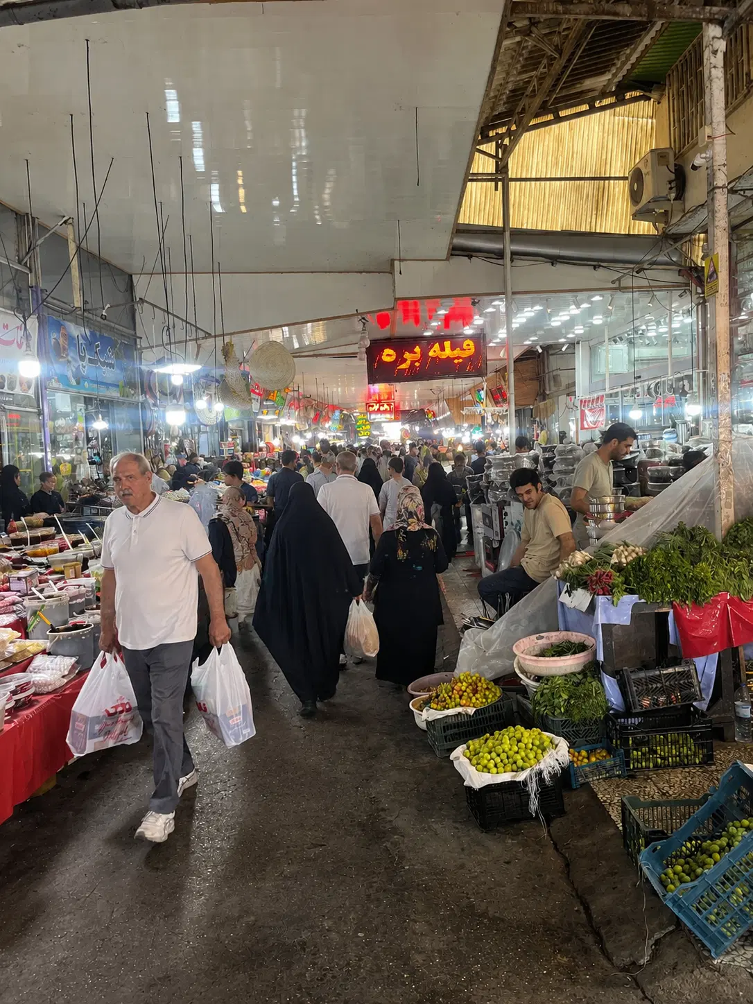 فروش مغازه در قلب بازار مرکزی محمودآباد