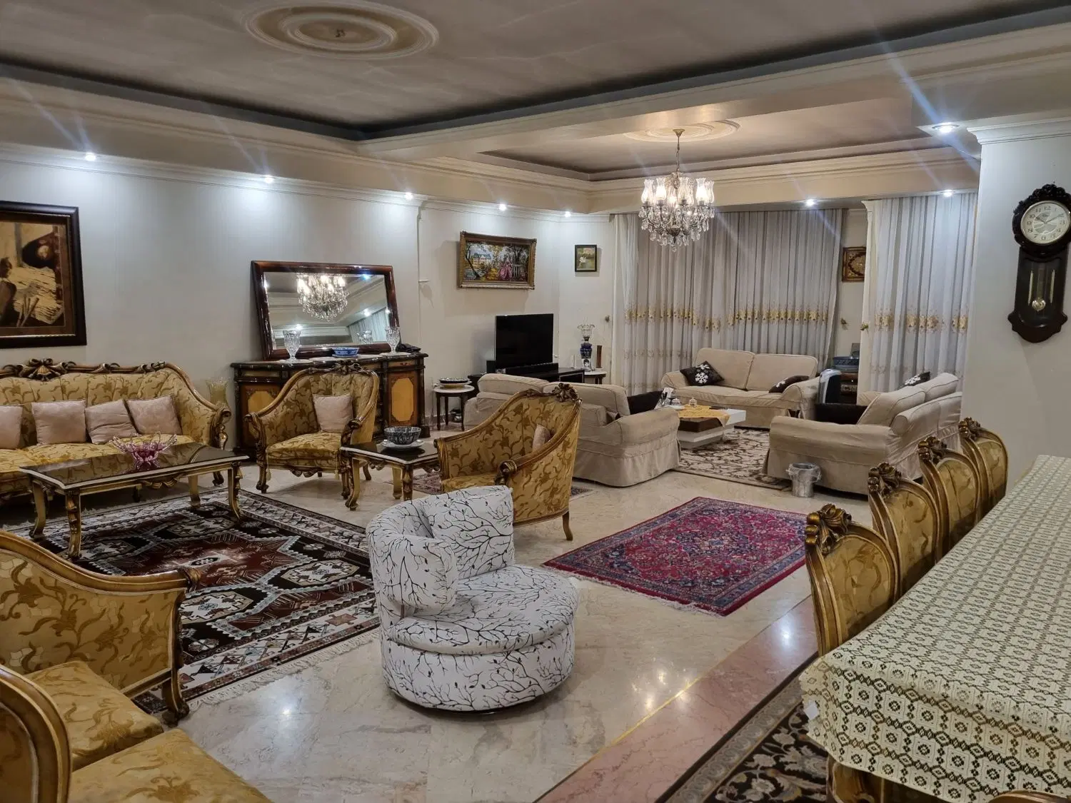 آپارتمان 198 متری در شهرزیبا