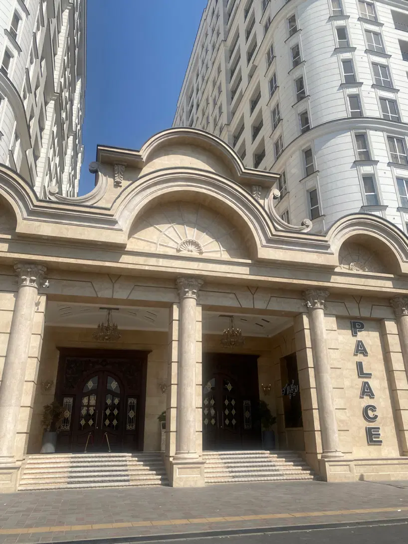 برج مجلل رونیکا پالاس
