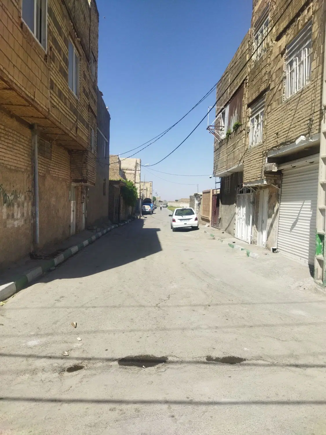زمین  فروشی توس ۹۷