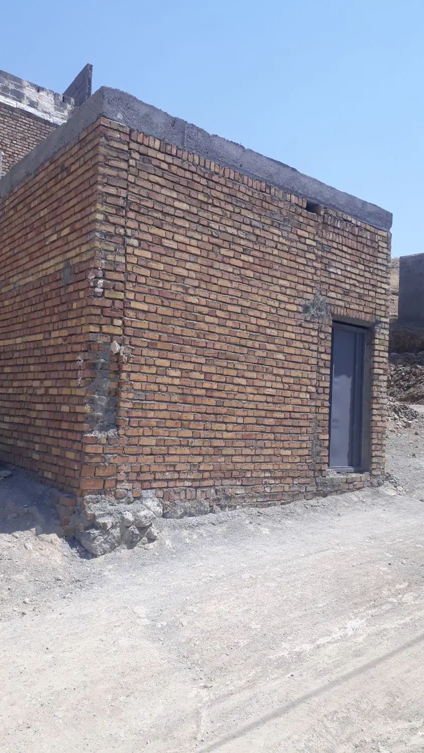 خانه نیمه کاره