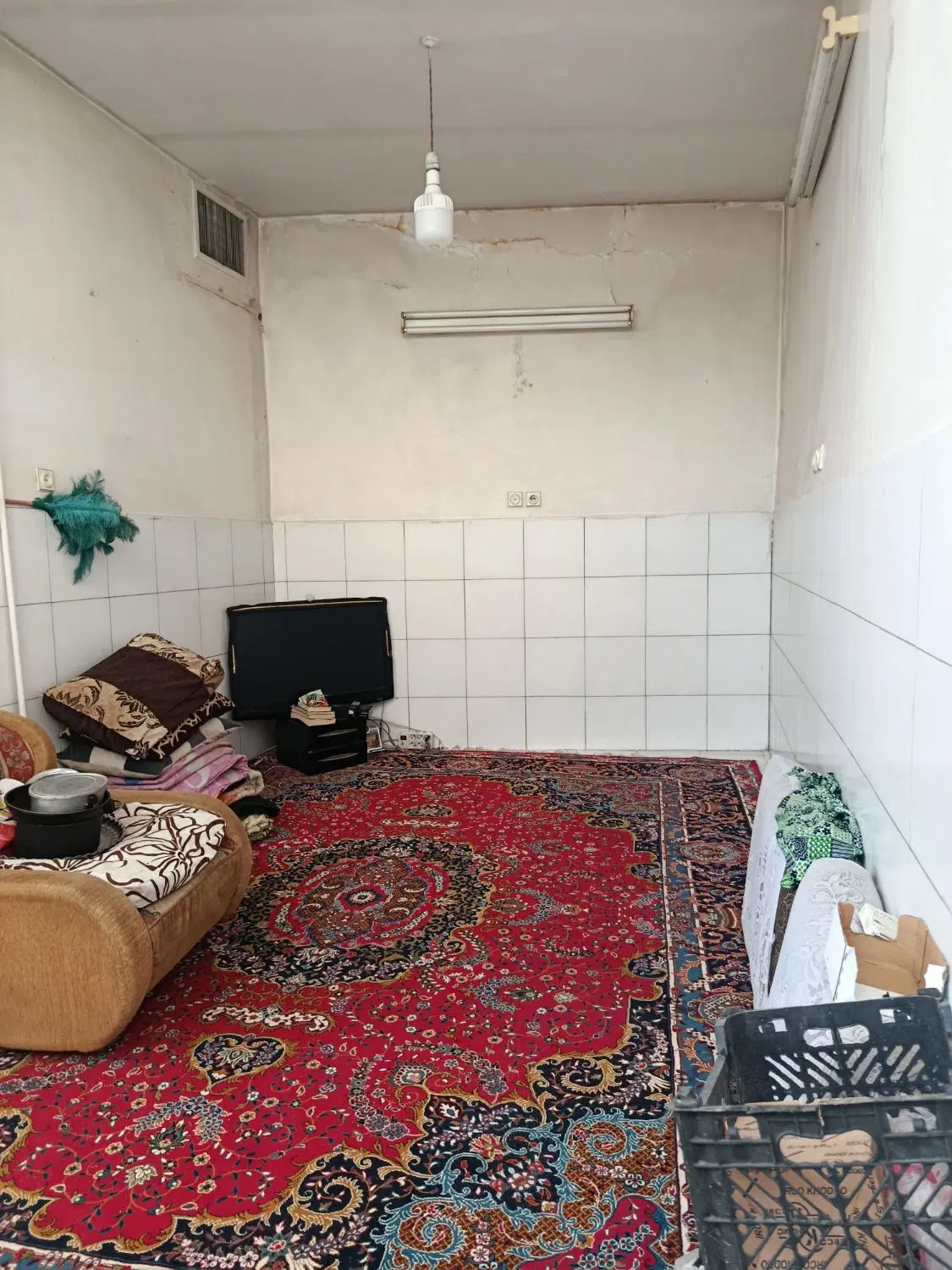 انباری و دفتر کار 40متر