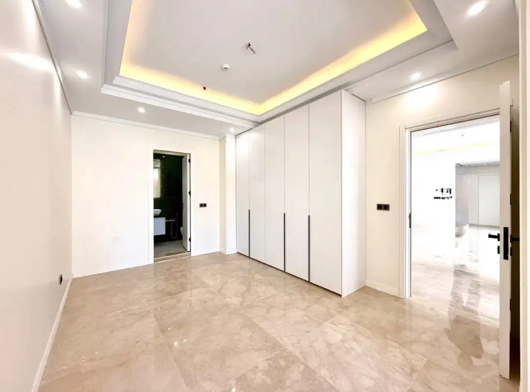 ۱۷۰متر تاپ لوکیشن برندمنطقه دوپارکینگ لابی ۲۰۰متر
