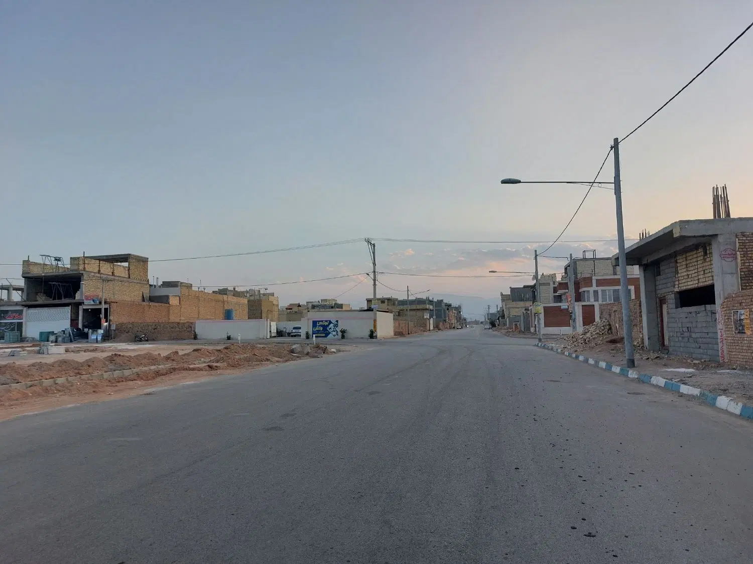 ۱۱۰مترنیمساز براصلی خ۲۰متری شرق(جمهوری)