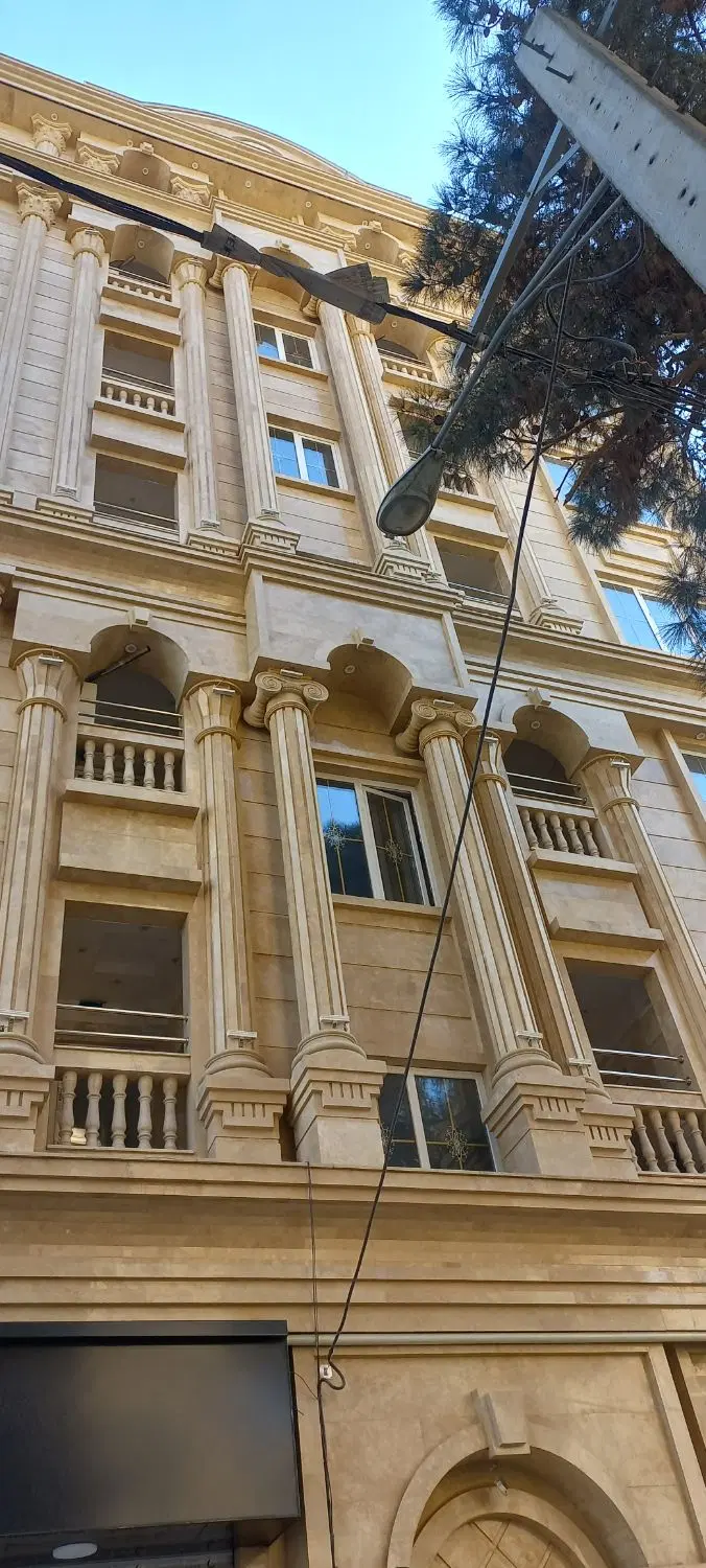 ۸۰ متر تجاری رهن واجاره.در میدان مهدیه