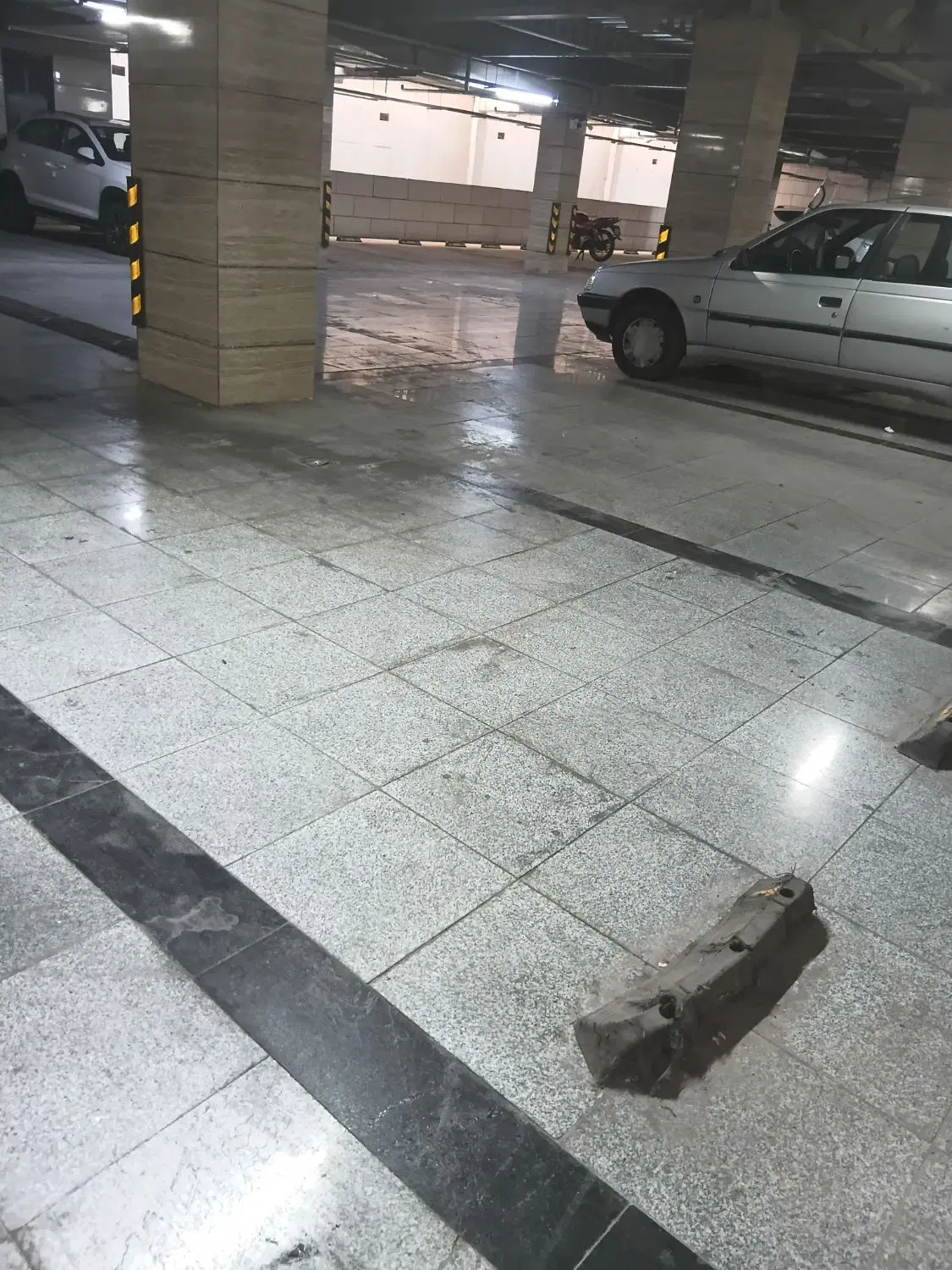 پارکینگ اجاره‌ای