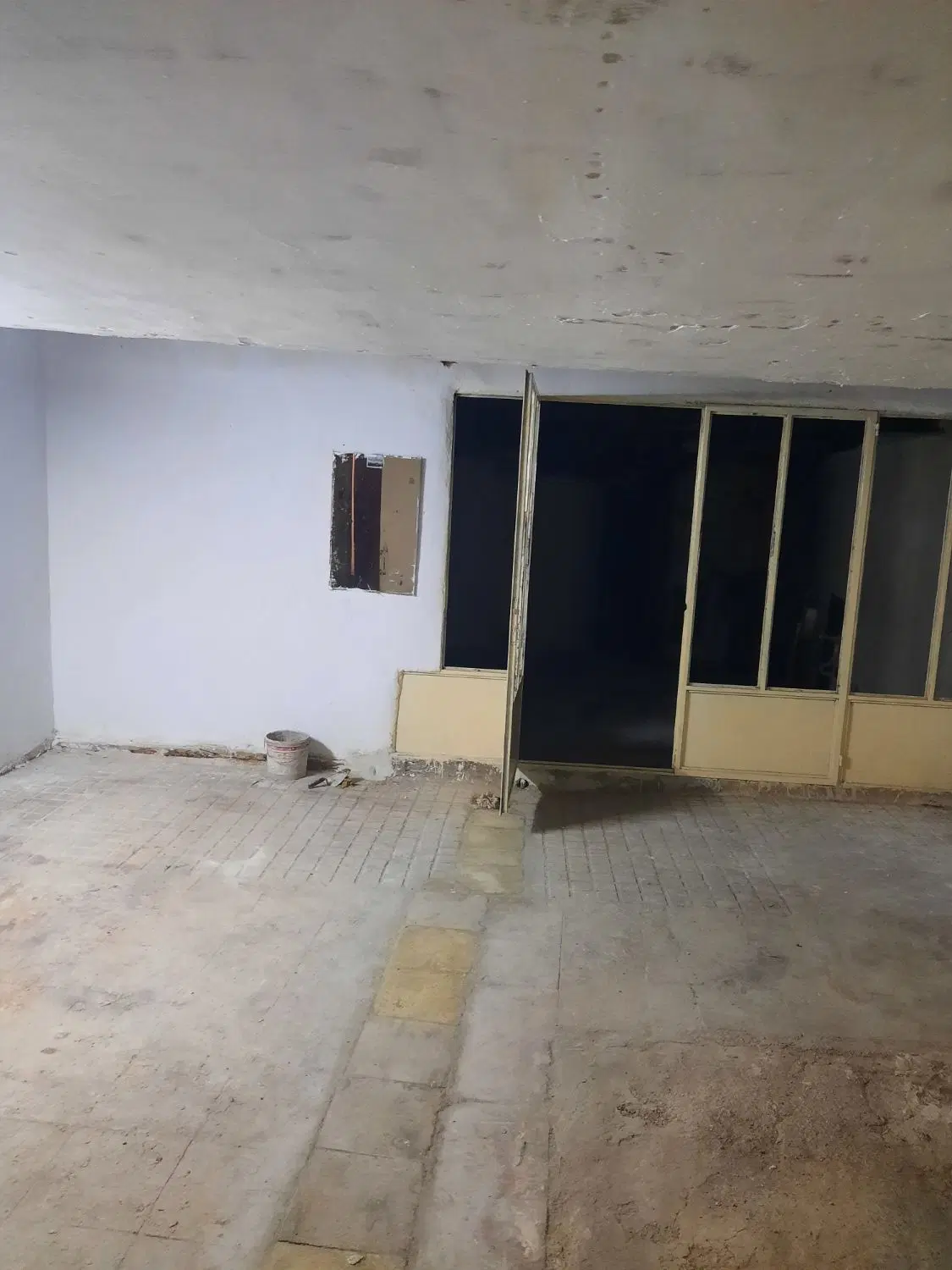 کارگاه ، انبار ۷۰ متری