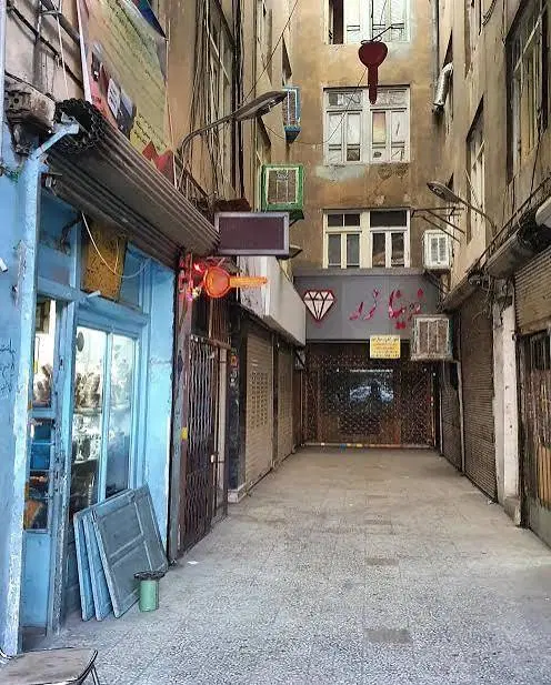 مغازه  بلوار دکتر صادقی .اول پاساژ صحبتی