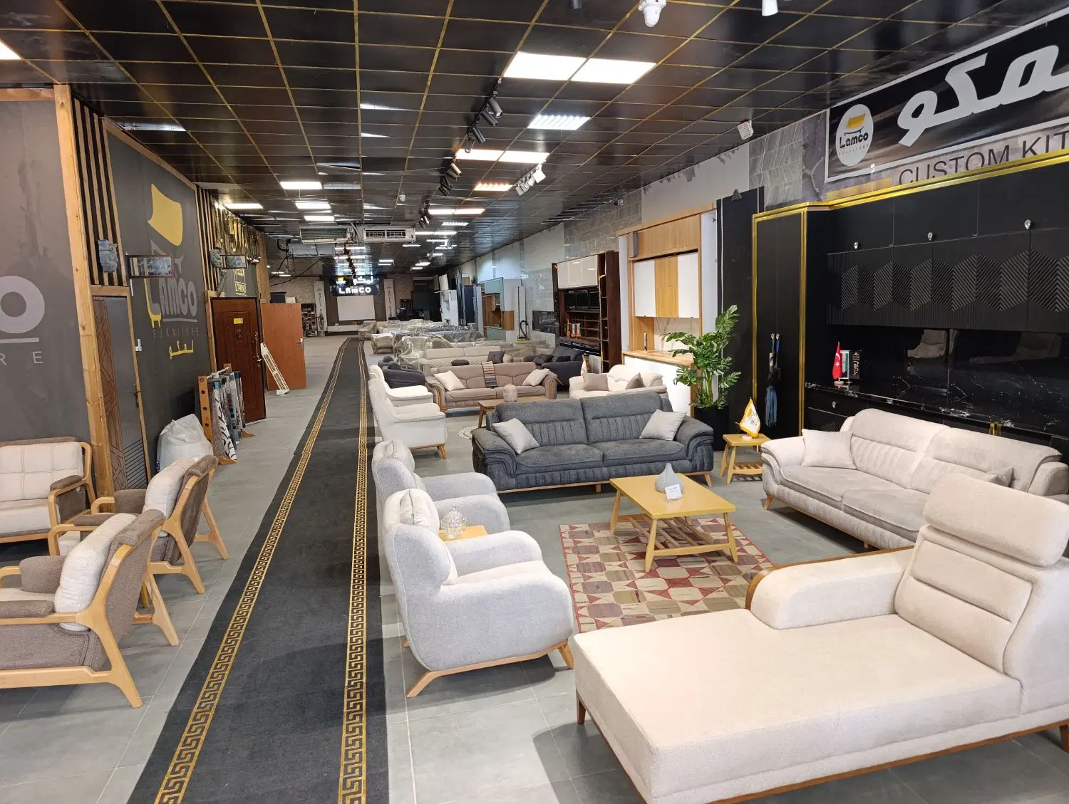 مغازه 300متری تاپ لوکیشن چهاردانگه_نمایشگاه_تولید